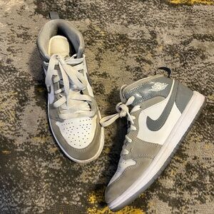 Nike Kids Air Jordan 1 Mid SE Gray and White Sneakers